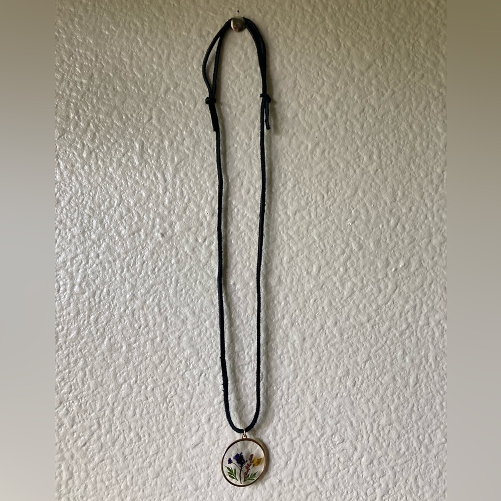 Handcrafted Pressed Flower Pendant Necklace - Purple & Yellow - Picture 6 of 9